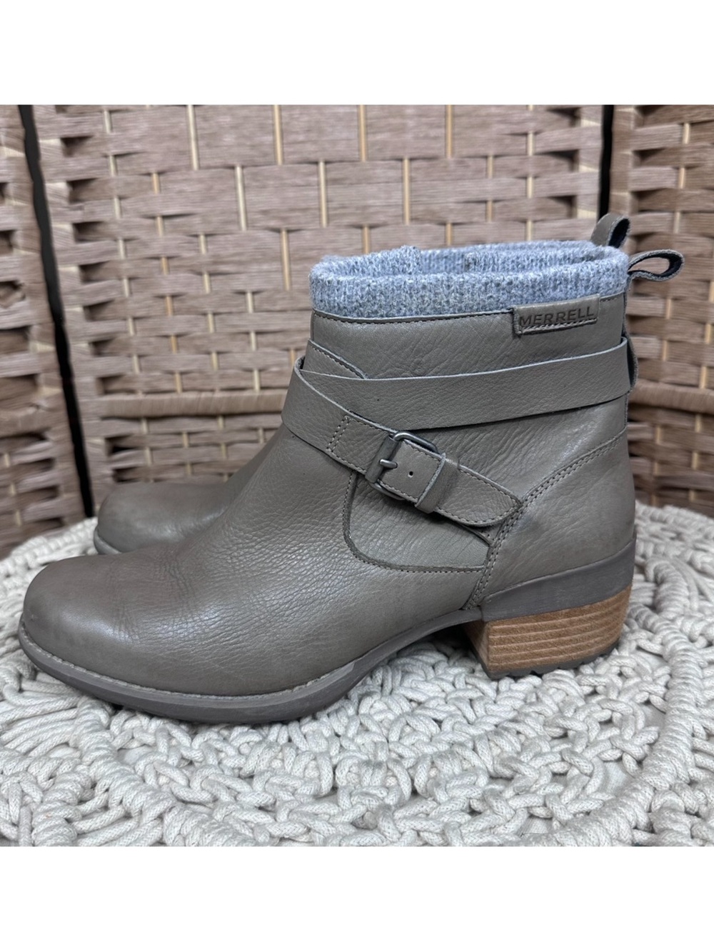 Merrell Shiloh II Zip Waterproof Boots in Moon Rock - Size 10